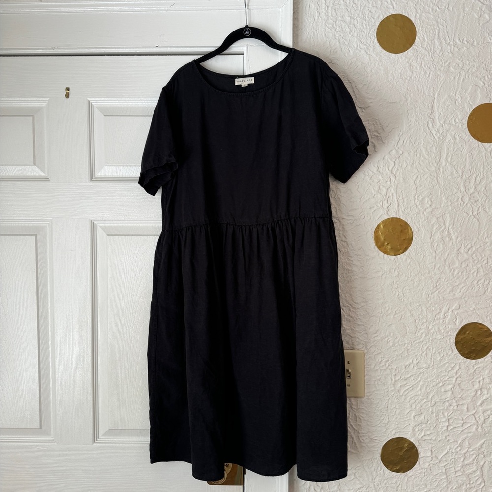Tradlands Nico Dress in Black